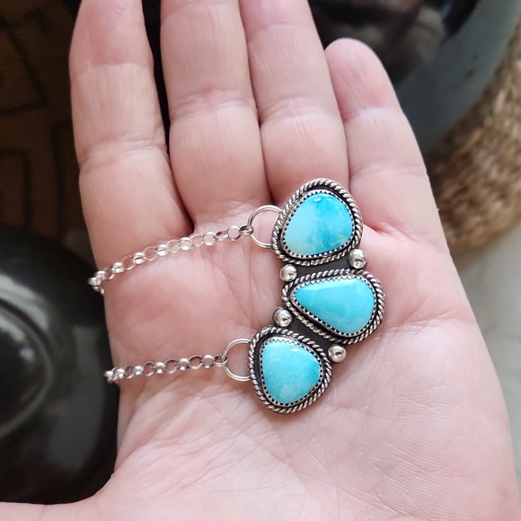 Gorgeous NWOT Native American Triple Stone Kingman Turquoise Cluster Necklace 💙 - Picture 11 of 14